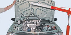 Снятие и установка двигателя Logan 2005 76-2.jpg