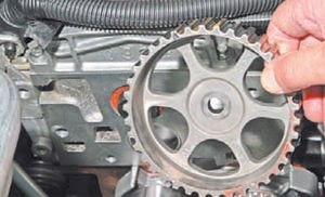 Сальник распредвала двигатель Ремонт Logan 2005 69-1.jpg