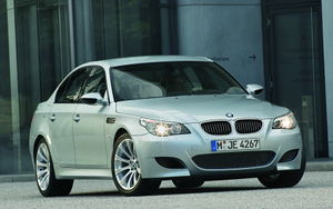 BMWM5-E60.jpg