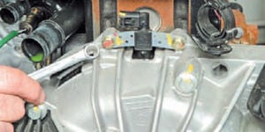 ЭБУ двигатель Logan 2005 83-1.jpg