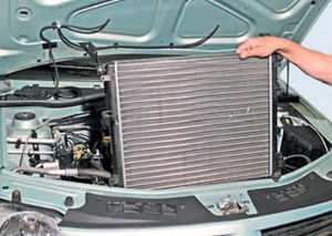 Замена радиатора кондиционера Renault Logan